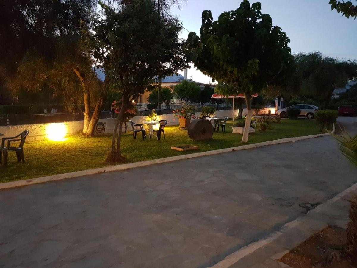 To Kyma Aparthotel Amarynthos Luaran gambar